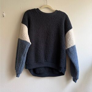 American Eagle Outfitters Colorblock Sherpa Pullover in Navy, Cream, Blue